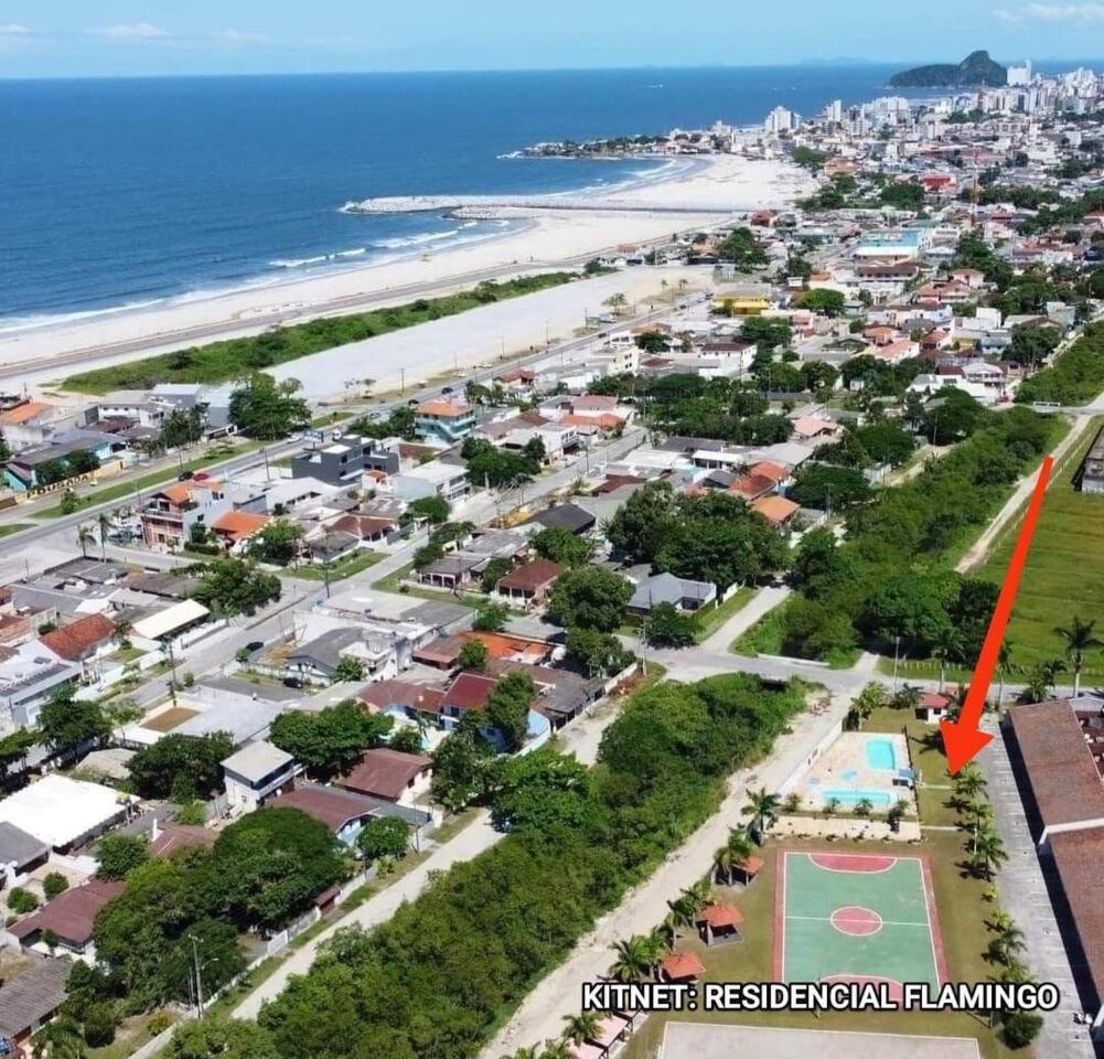 Kitnet Flamingo 31B Apartment Matinhos Ngoại thất bức ảnh