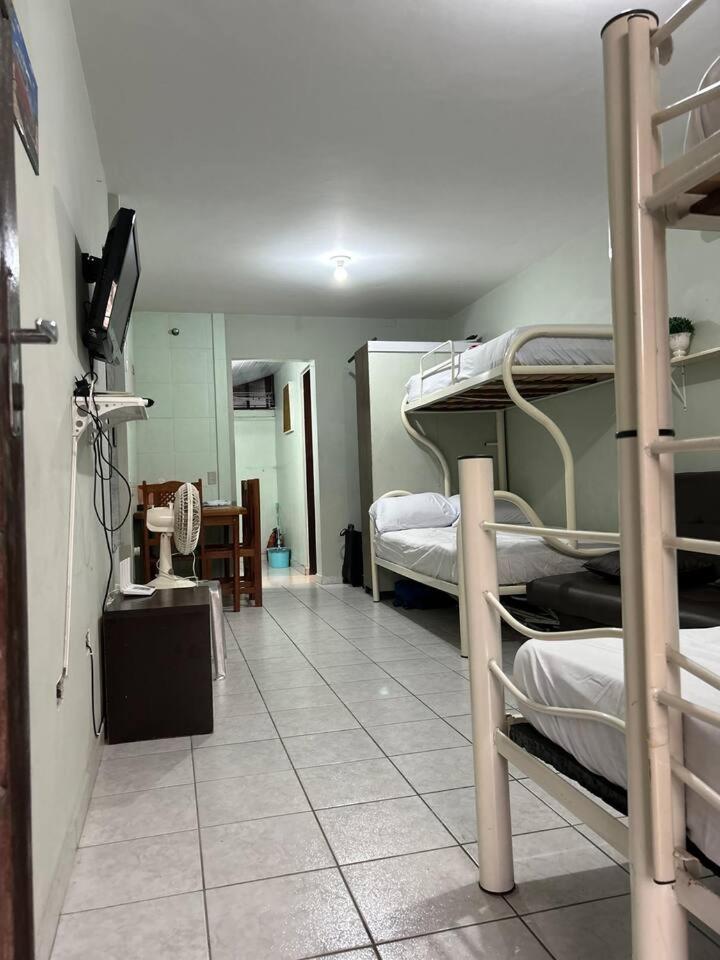 Kitnet Flamingo 31B Apartment Matinhos Ngoại thất bức ảnh